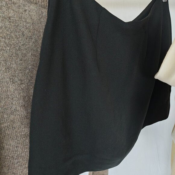 REFORMATION Carla Low Waisted Skirt in Black, size 0 - Picture 6 of 8